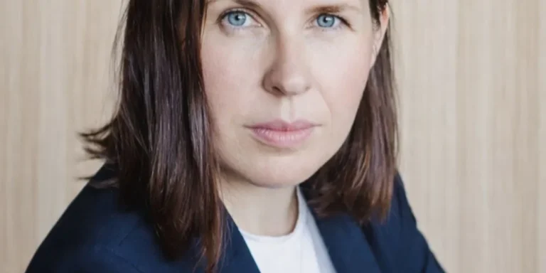 Mec. Izabela Malinowska zajmuje się obsługą prawną w zakresie robót i inwestycji budowlanych oraz prawa zamówień publicznych.