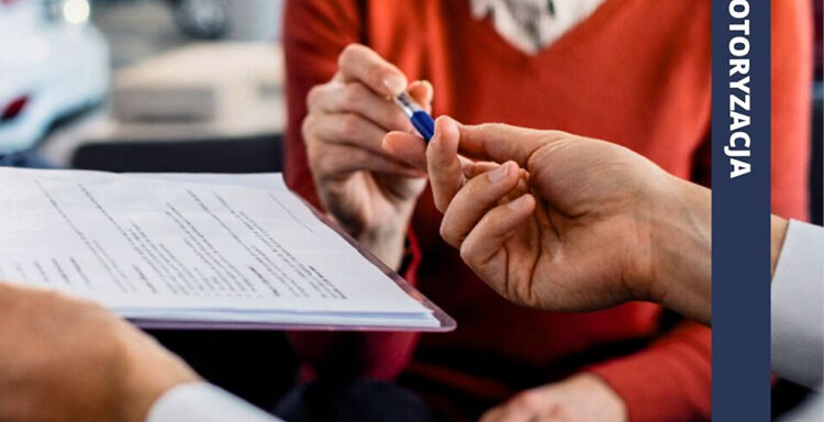 dealer samochodowy, dystrybutor ubezpieczeń, sprzedaż ubezpieczeń komunikacyjnych, ustawa IDD, obowiązki informacyjne dealera, weryfikacja potrzeb klienta, najlepiej pojęty interes klienta, compliance sprzedaży ubezpieczeń, kontrola KNF, odpowiedzialność regulacyjna dealera, umowa ubezpieczenia odrębna od zakupu pojazdu, multiagent ubezpieczeniowy, ubezpieczenie OC i AC, karta produktu ubezpieczeniowego, procedury wewnętrzne salonu, ryzyka regulacyjne, audyt zgodności ubezpieczeń, szkolenia dla personelu, prawo cywilne materialne, prawo konsumenckie