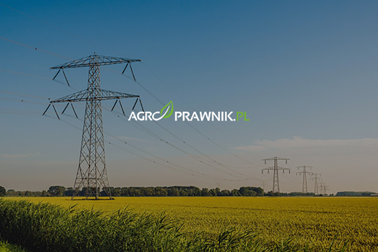 służebność przesyłu, mapa geodezyjna działki, Geoportal, urządzenia przesyłowe, infrastruktura przesyłowa, linie energetyczne na działce, gazociąg na działce, sprawdzenie działki przed zakupem, księga wieczysta, dział III księgi wieczystej, ograniczone prawa rzeczowe, odszkodowanie za słupy energetyczne, wynagrodzenie za służebność przesyłu, bezumowne korzystanie z nieruchomości, właściciel nieruchomości, analiza stanu prawnego działki, uzbrojenie terenu, EGiB, ewidencja gruntów i budynków, mapa uzbrojenia terenu, infrastruktura techniczna na działce, operator przesyłowy, prawo nieruchomości, kancelaria nieruchomości, zakup działki, planowanie budowy domu, ograniczenia zabudowy, strefa ochronna infrastruktury, urządzenia energetyczne, sieci przesyłowe, Turcza Nieruchomości, Karolina Nalewaj
